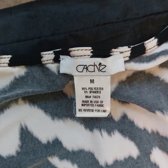 Cache animal print set, top and bottom, size Medium! - Picture 7 of 8